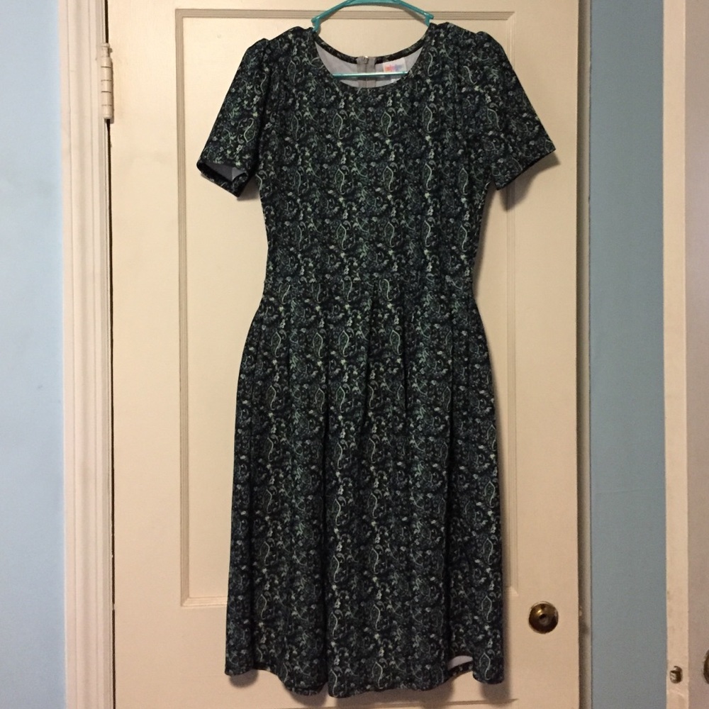 EUC Large Paisley Amelia